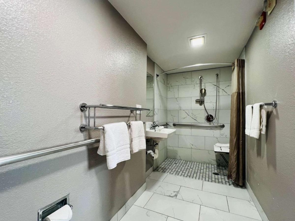 | Motel 6-La Mesa, CA - San Diego