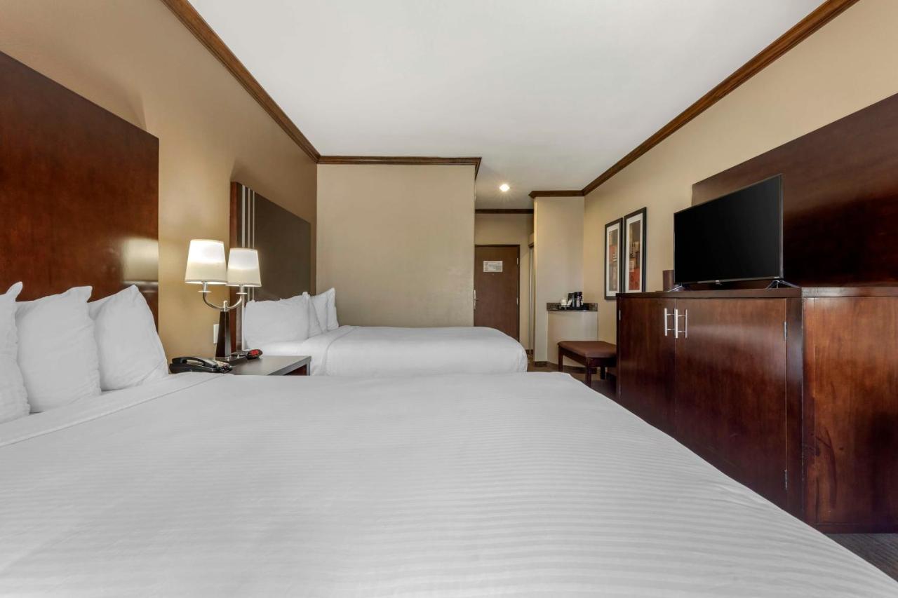  | Best Western Plus Texoma Hotel & Suites