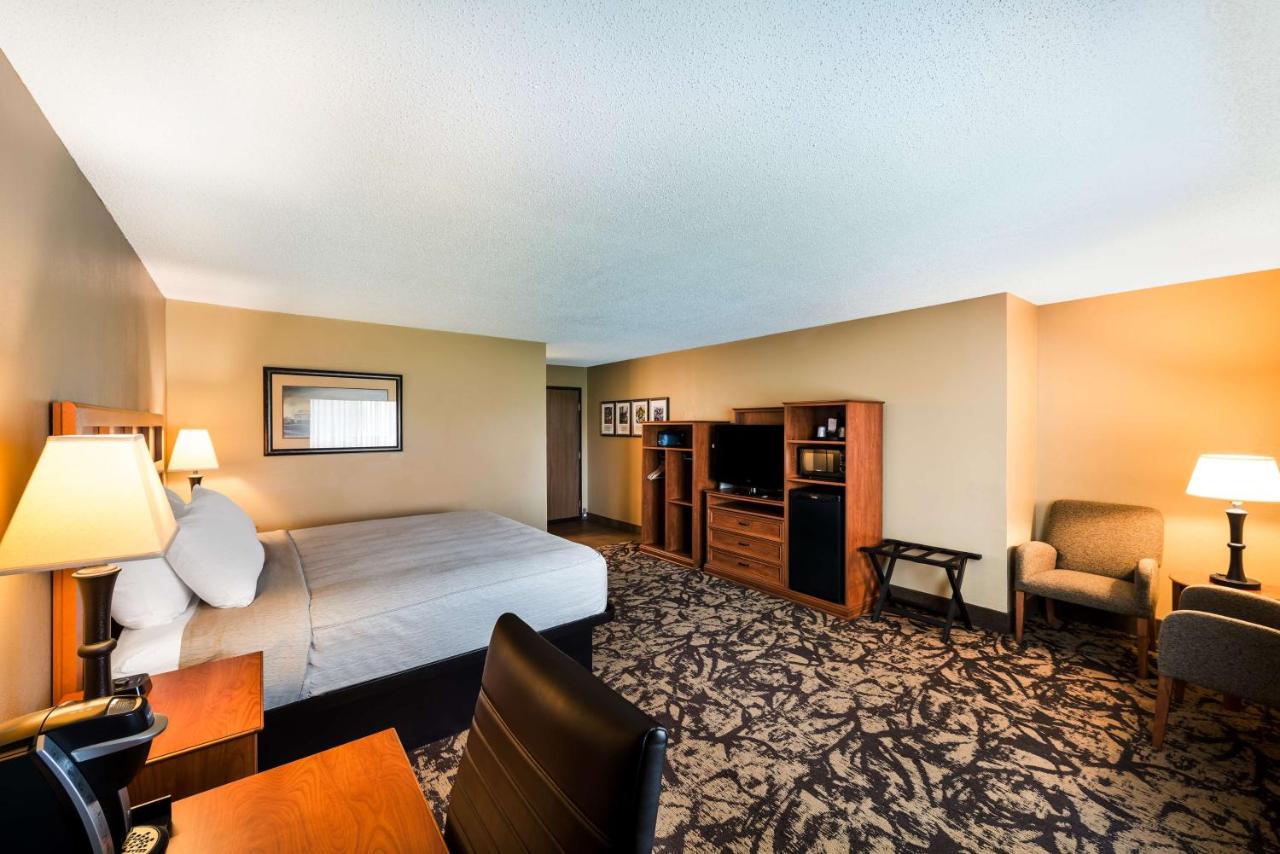 King Room with Sofa Bed - Non-Smoking at Best Western Derby Inn