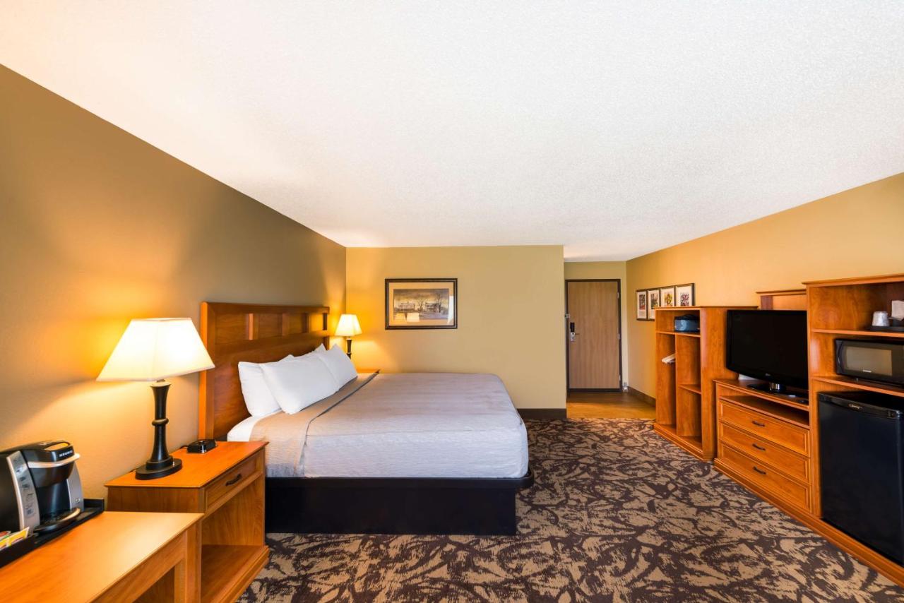 King Room with Sofa Bed - Non-Smoking at Best Western Derby Inn