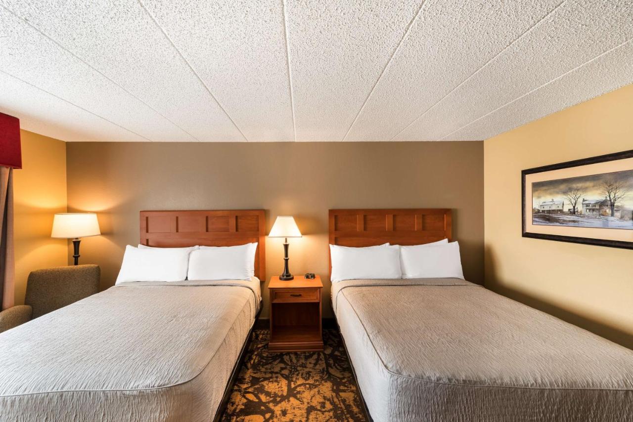 Queen Room with Two Queen Beds - Non-Smoking at Best Western Derby Inn