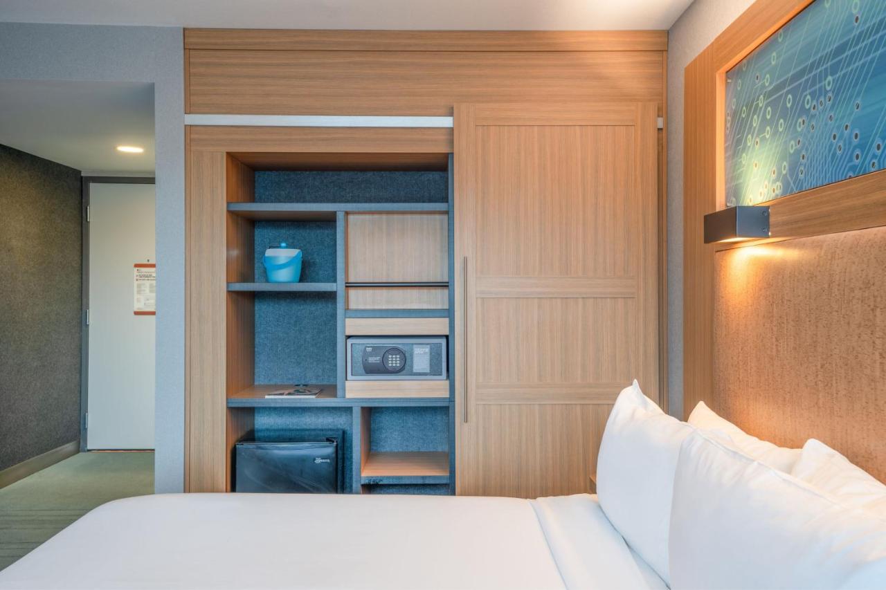 Aloft, Guest room, 1 King at Aloft by Marriott Cupertino