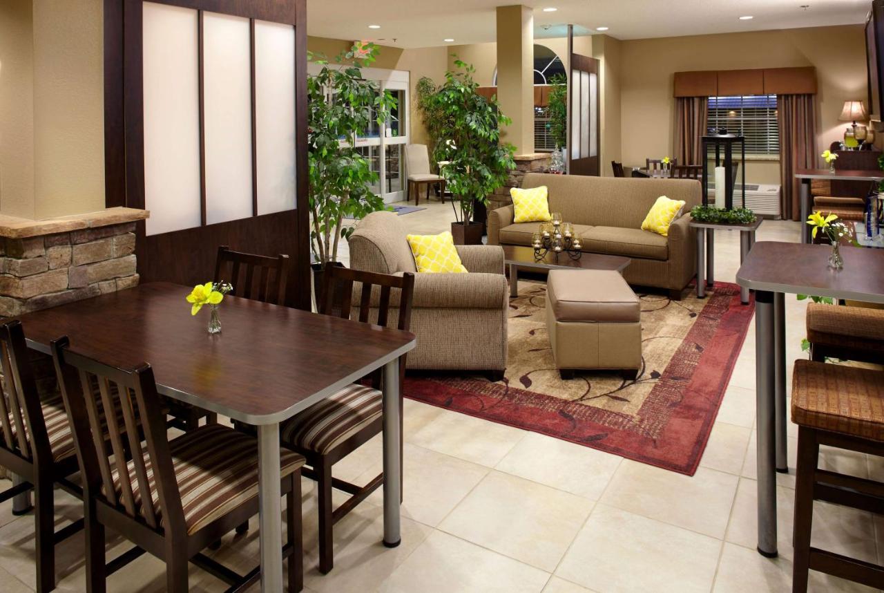 | Microtel Inn & Suites - St Clairsville