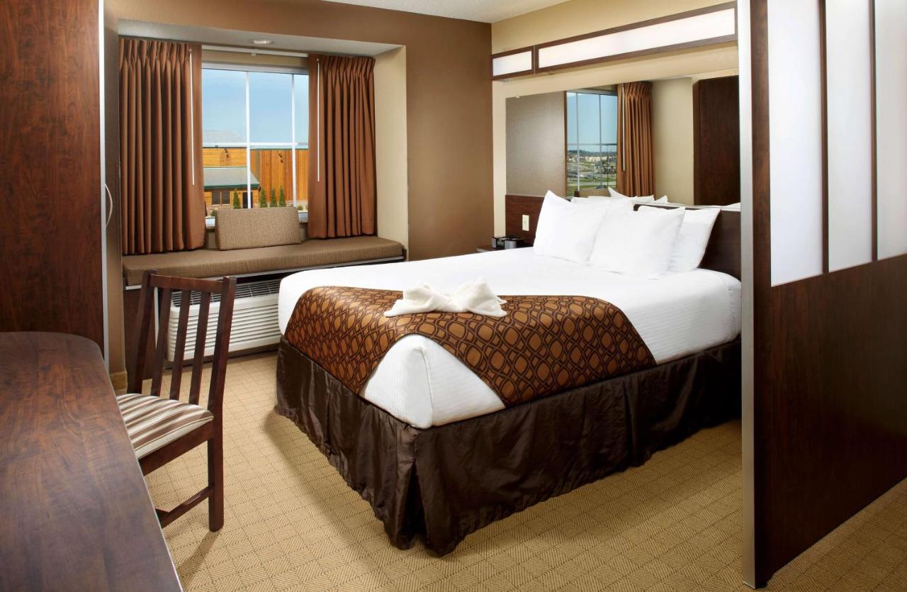 | Microtel Inn & Suites - St Clairsville