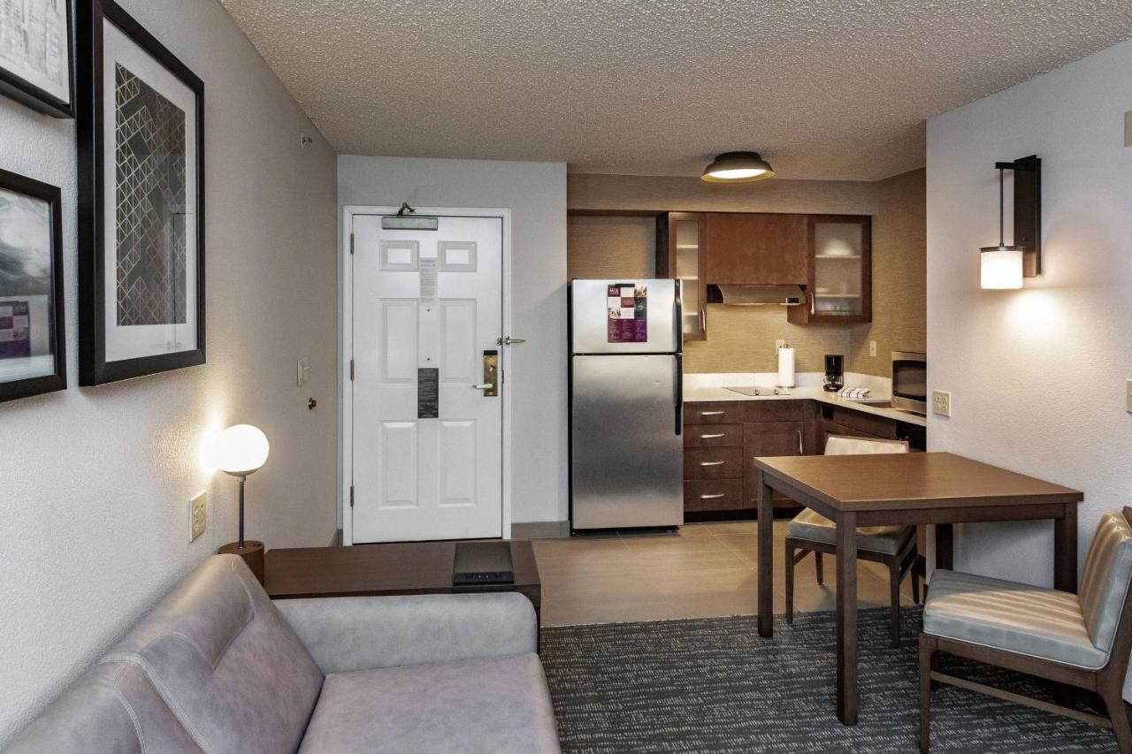 Queen Studio with Sofa Bed at Residence Inn by Marriott Anchorage Midtown