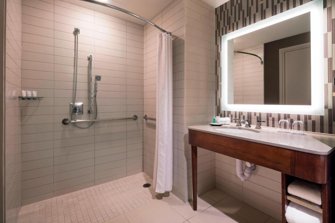1 Bedroom Suite, 1 King at The Westin Wilmington