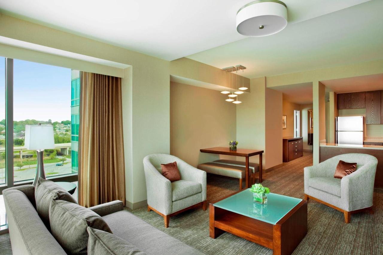 1 Bedroom Suite, 1 King at The Westin Wilmington