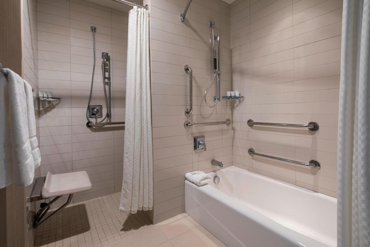 1 Bedroom Suite, 1 King at The Westin Wilmington