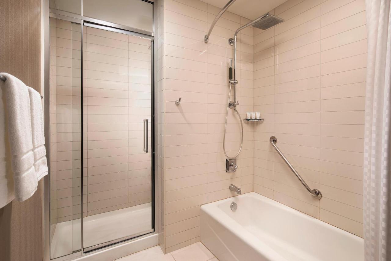 1 Bedroom Suite, 1 King at The Westin Wilmington