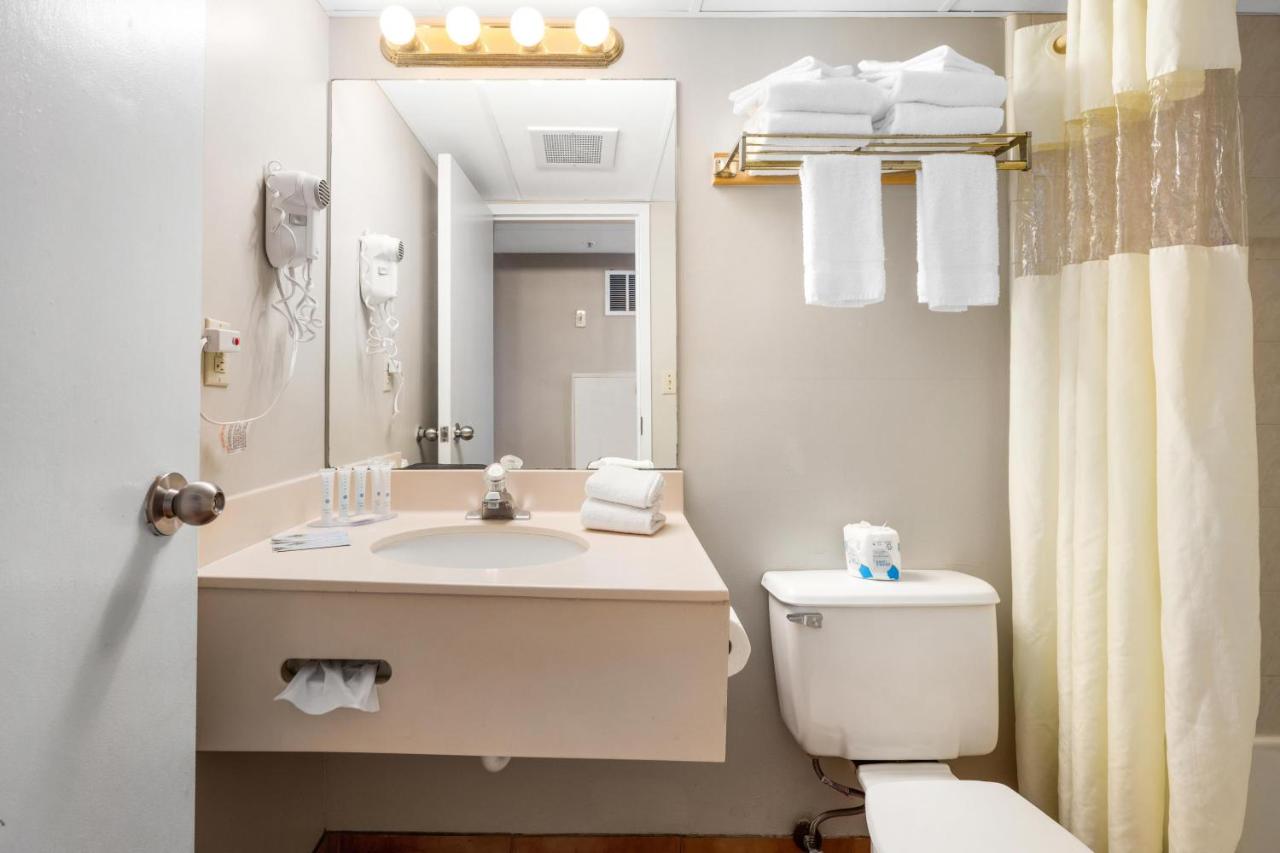 | Tidelands Caribbean Boardwalk Hotel and Suites