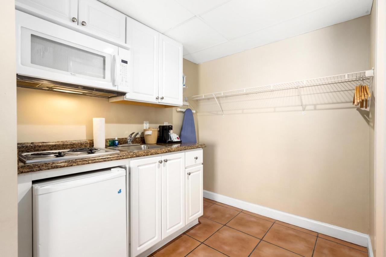 | Tidelands Caribbean Boardwalk Hotel and Suites