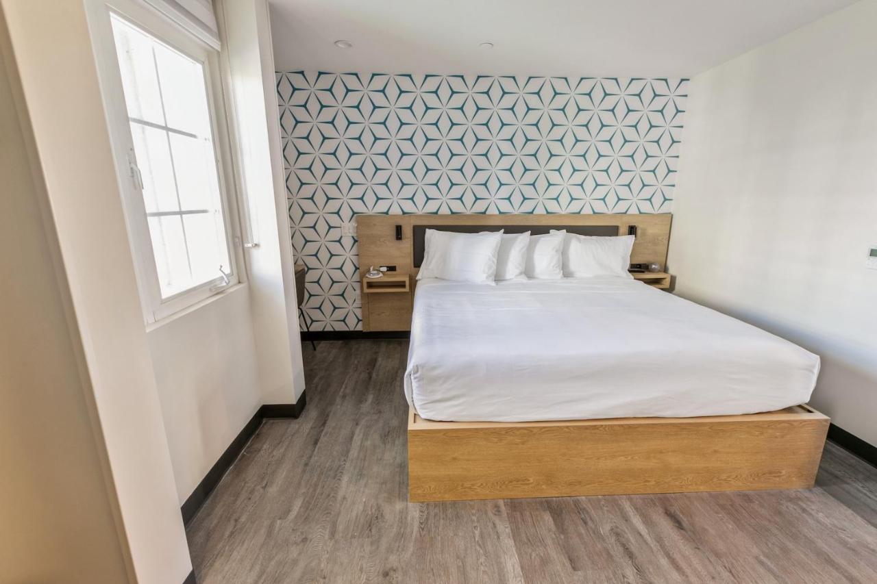 Deluxe King Studio ( Self Check-in with Virtual Front Desk) at Kasa Niche Hotel Redwood City