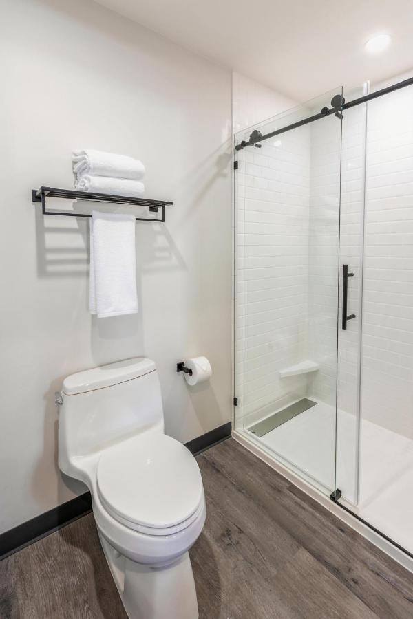 Deluxe King Studio ( Self Check-in with Virtual Front Desk) at Kasa Niche Hotel Redwood City