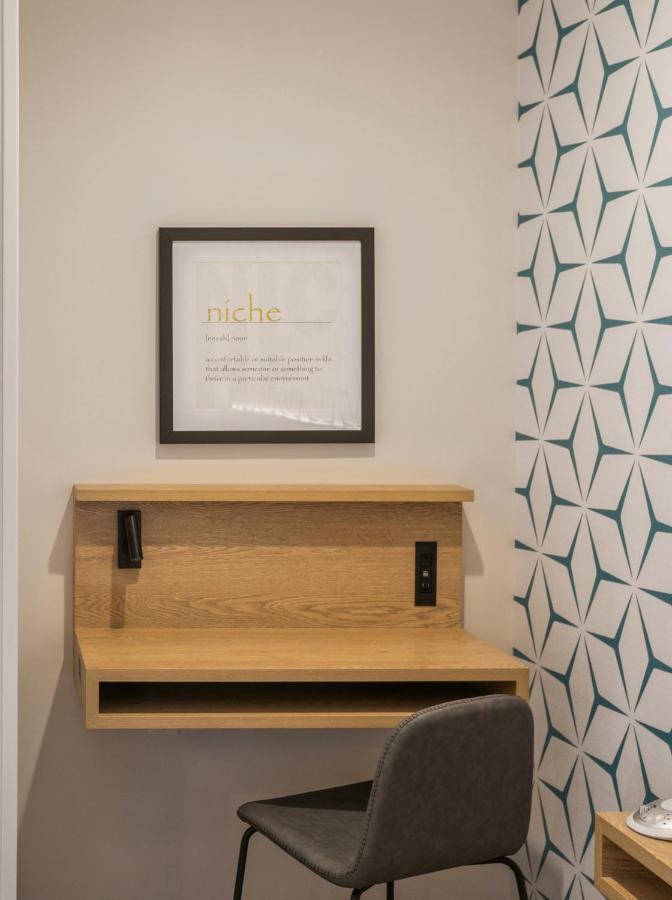 Deluxe King Studio ( Self Check-in with Virtual Front Desk) at Kasa Niche Hotel Redwood City