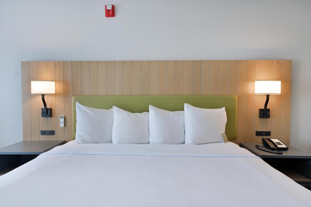 King Suite - Disability Access at Country Inn & Suites by Radisson, Bloomington-Normal Airport, IL