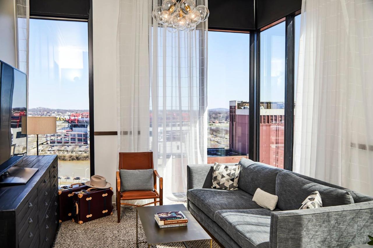 Penthouse Suite, 2 King, River view, High floor at Noelle