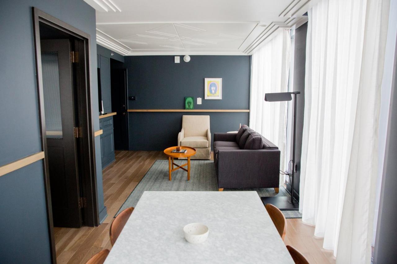 Designer Suite, 1 King at Noelle