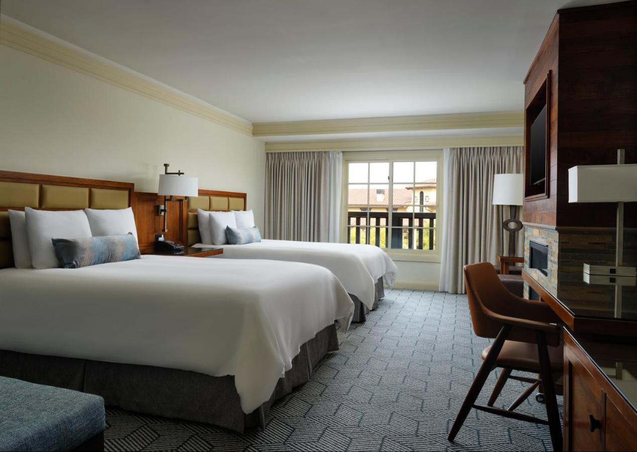 Deluxe Two Queen Room - Disability Access at Hotel Abrego