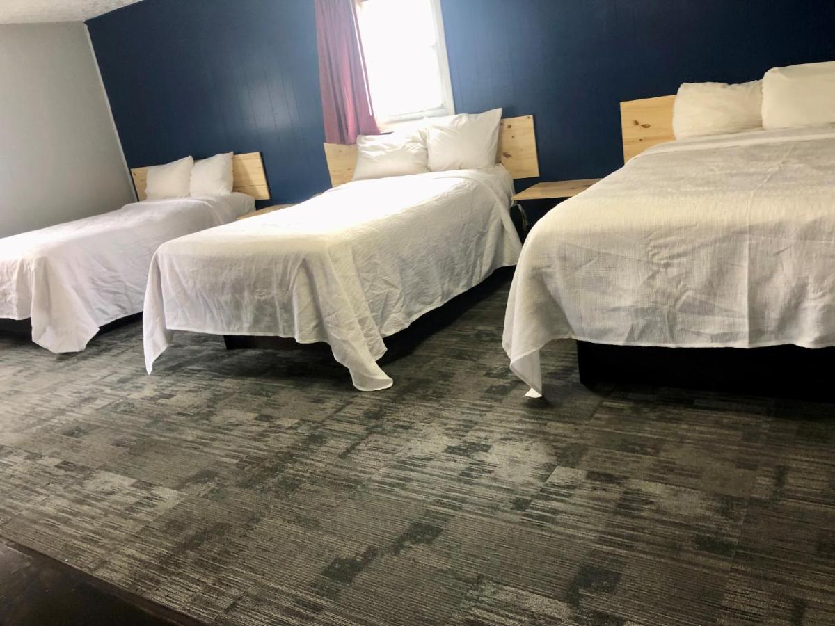  | ROYALINN