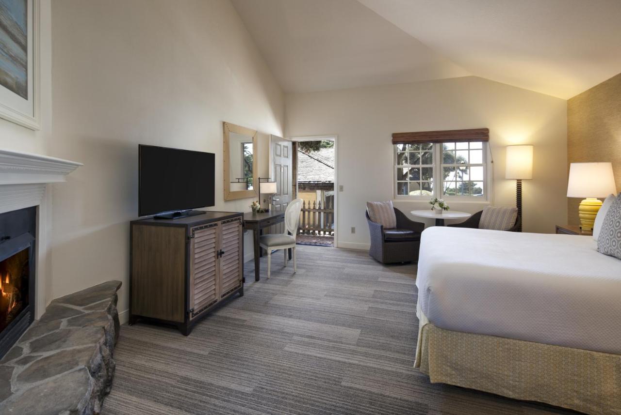 King Room - Disability Access at FogCatcher Inn