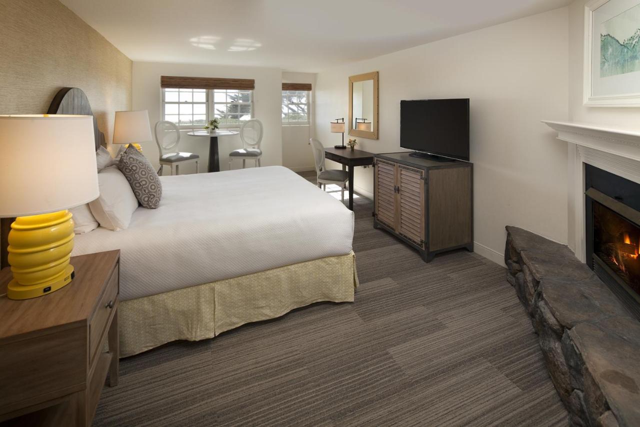 King Bedroom with Partial Ocean View at FogCatcher Inn