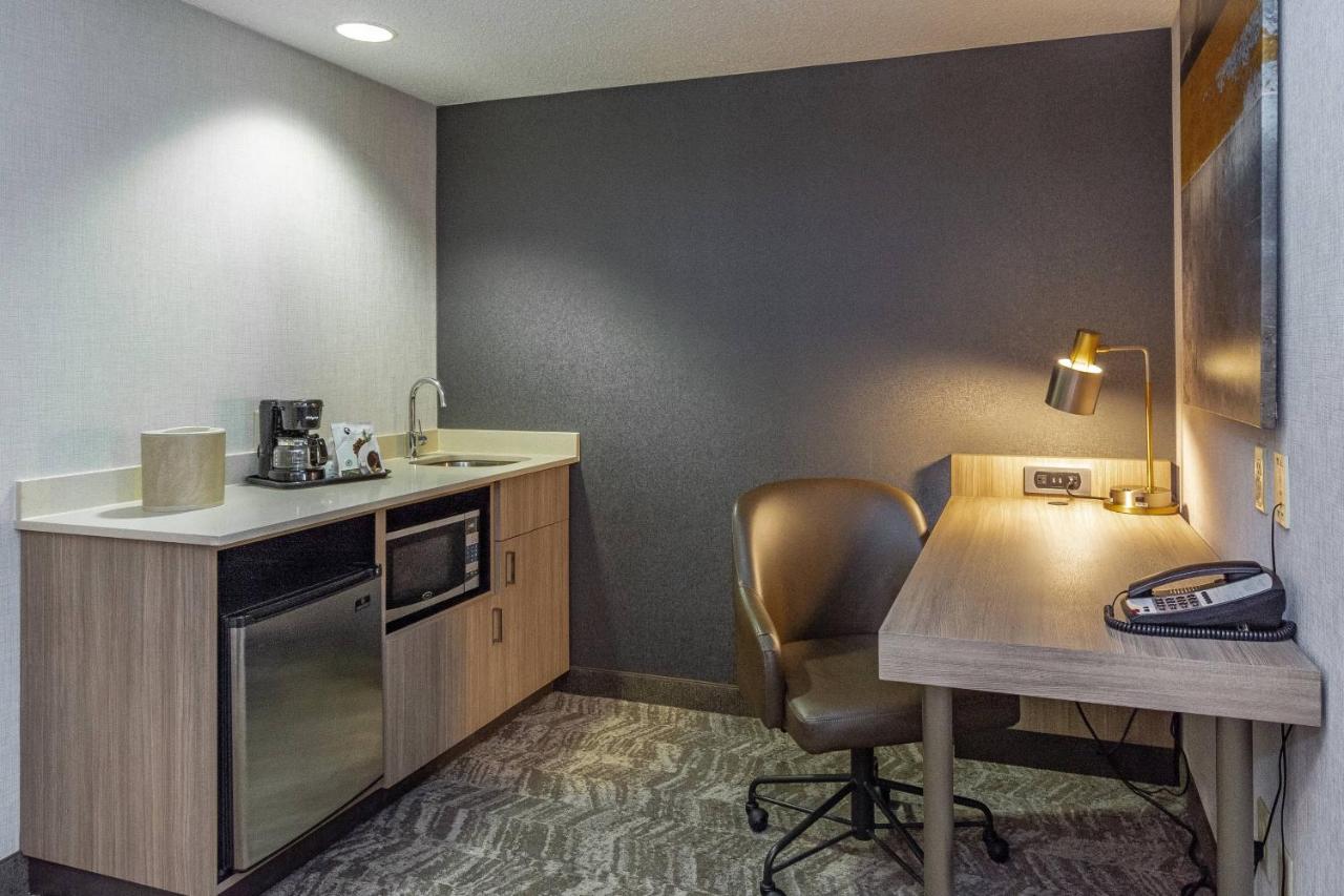  | SpringHill Suites Anchorage Midtown