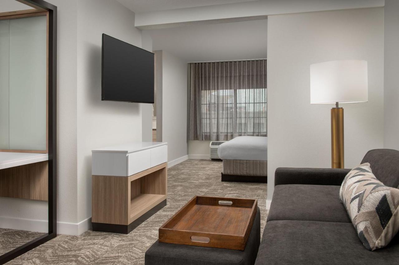Large King Suite with Sofa Bed at SpringHill Suites by Marriott Atlanta Buford/Mall of Georgia