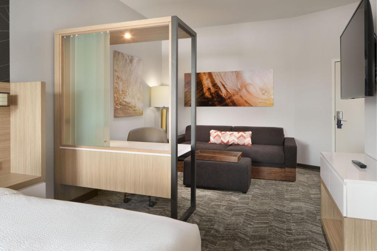 King Suite with Sofa Bed at SpringHill Suites by Marriott Jacksonville Baymeadows