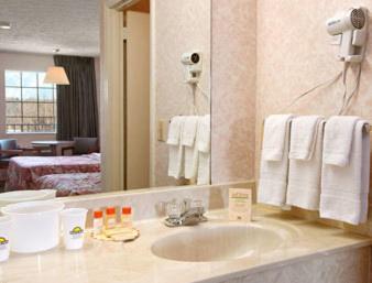 | Days Inn by Wyndham Joelton/Nashville