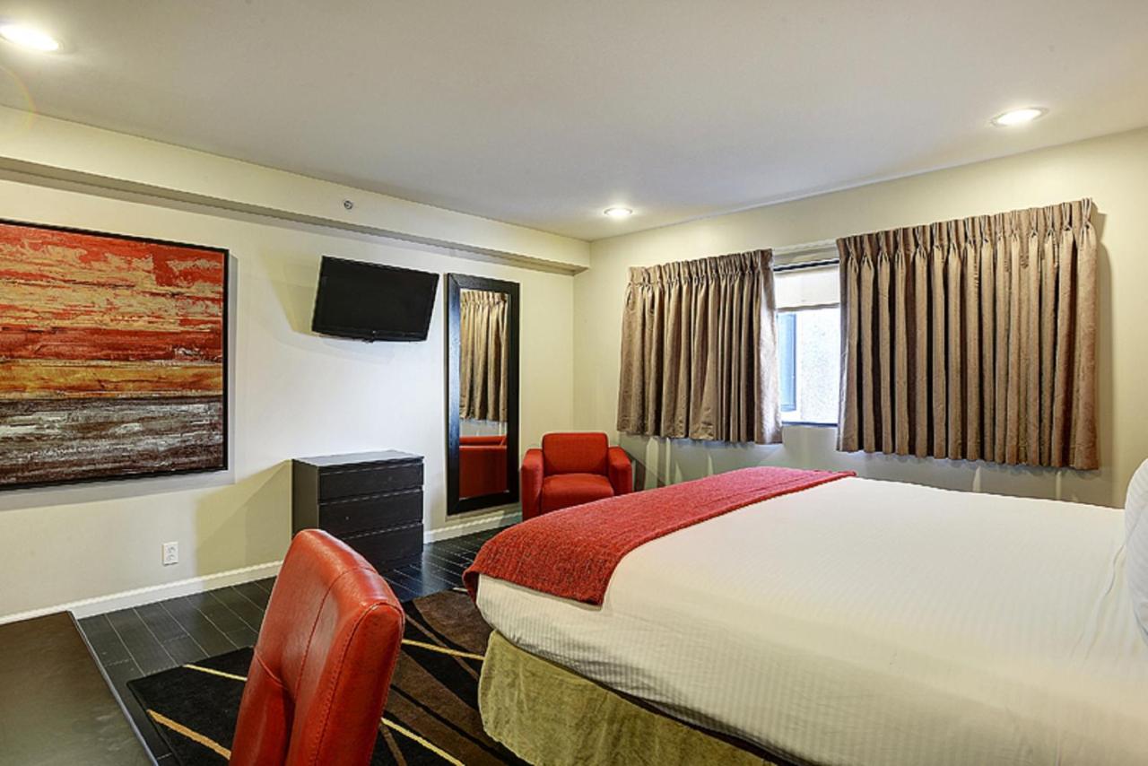 Standard King Room at Shelter Hotel Los Angeles