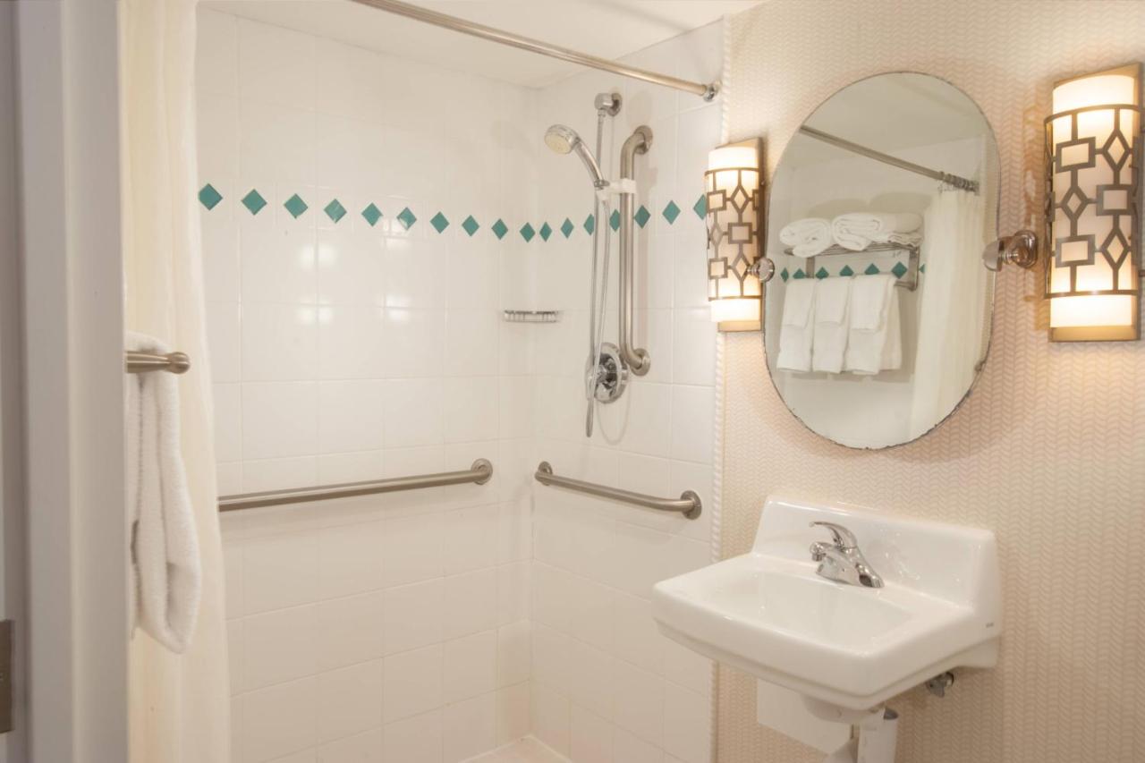 Queen Room with Two Queen Beds and Roll-in Shower - Mobility Accessible at Charleston Marriott