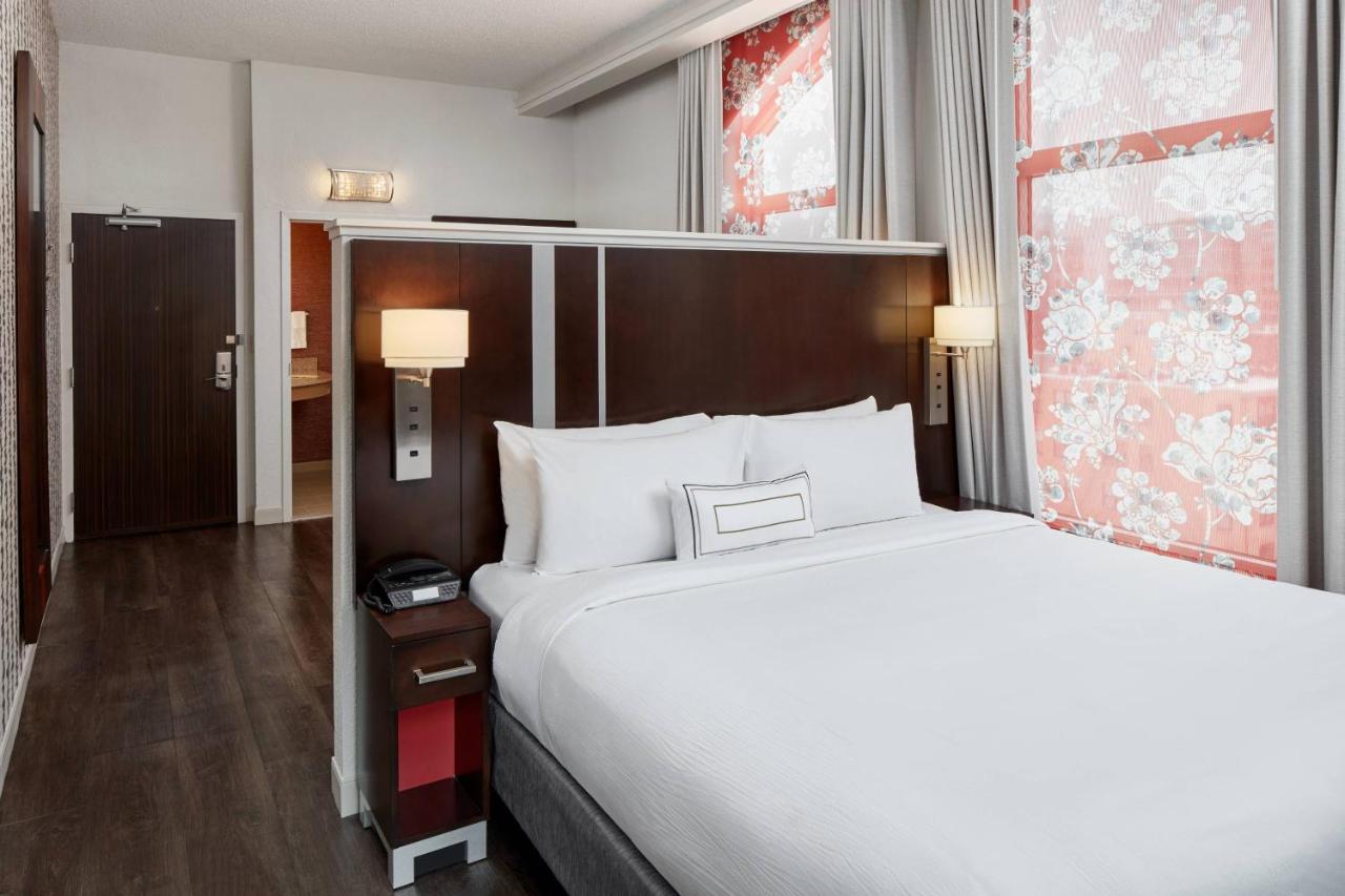 | Fairfield Inn & Suites by Marriott Washington Downtown
