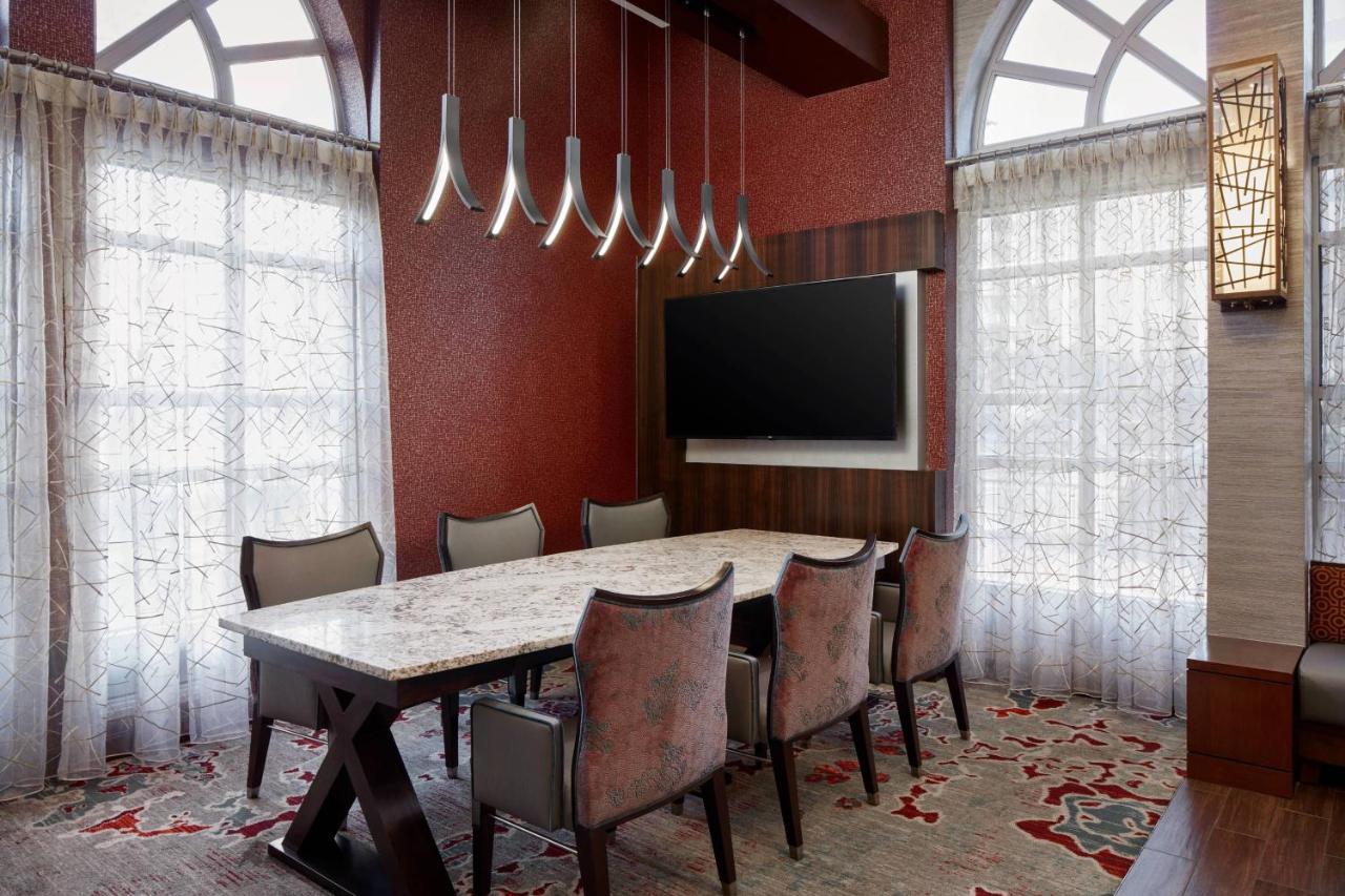| Fairfield Inn & Suites by Marriott Washington Downtown