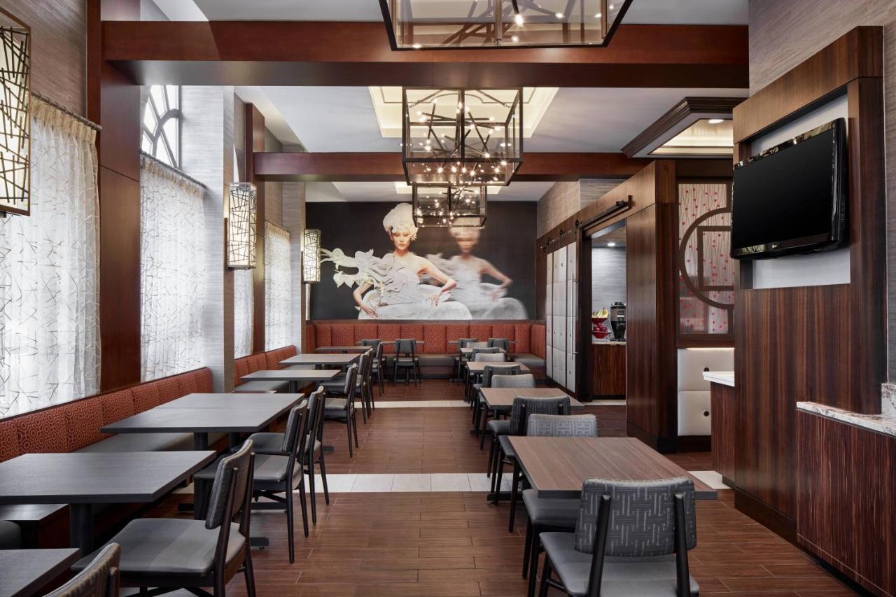 | Fairfield Inn & Suites by Marriott Washington Downtown