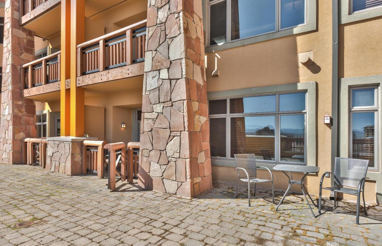 | Sundial Lodge Superior 2 Bedroom by Canyons Village Rentals