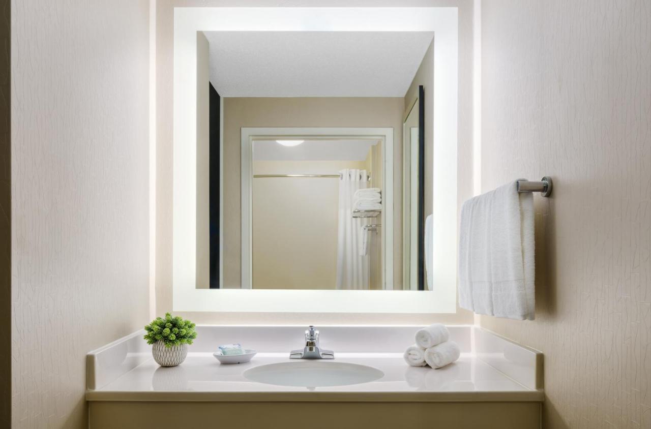 SpringHill Suites Manchester-Boston Regional Airport
