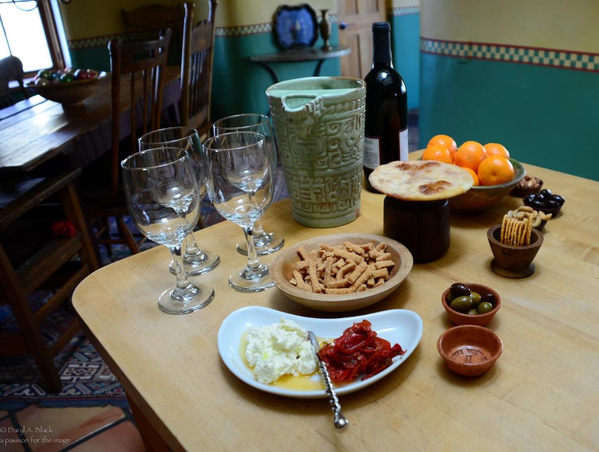 | Casa Gallina - An Artisan Inn