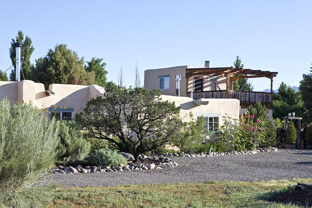 | Casa Gallina - An Artisan Inn