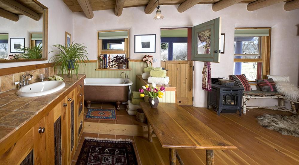 | Casa Gallina - An Artisan Inn