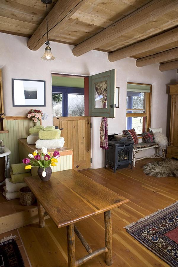 | Casa Gallina - An Artisan Inn