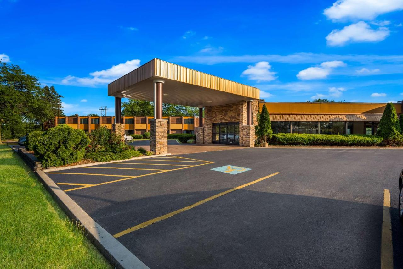 | Best Western Prairie Inn & Conference Center