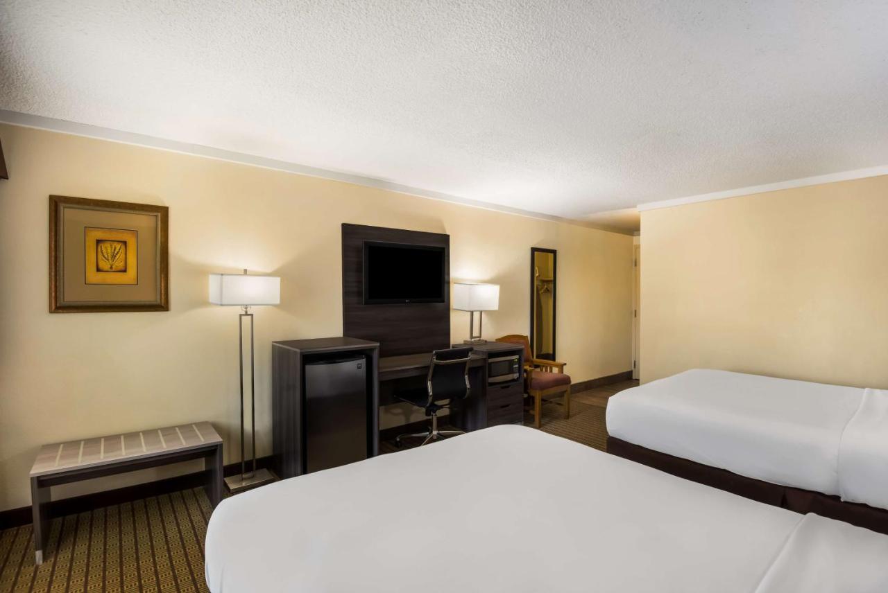 | Best Western Prairie Inn & Conference Center