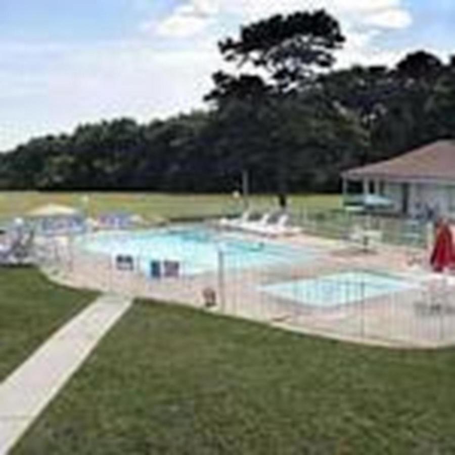 | Oceanside Lodge