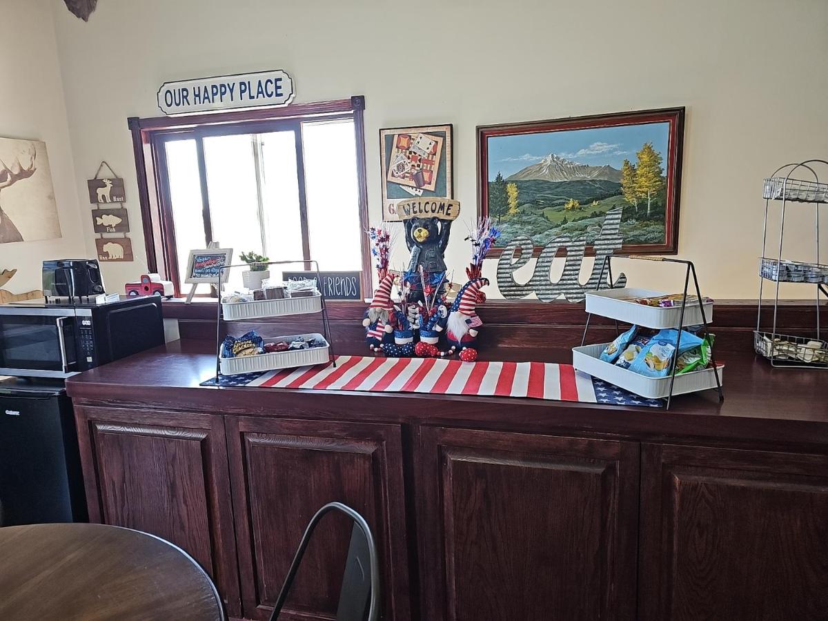 | Jefferson Inn