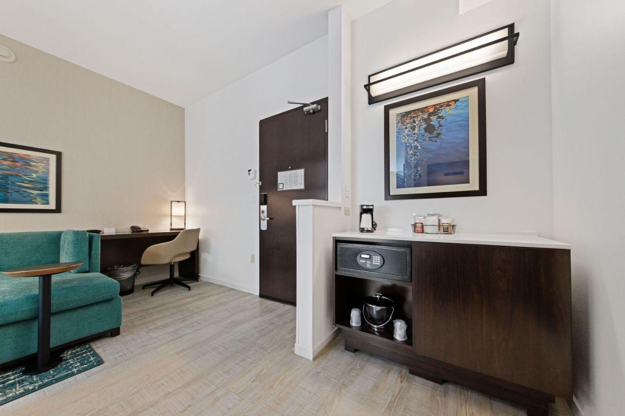 King Room with Sofa Bed - High Floor at Hyatt Place West Palm Beach/Downtown