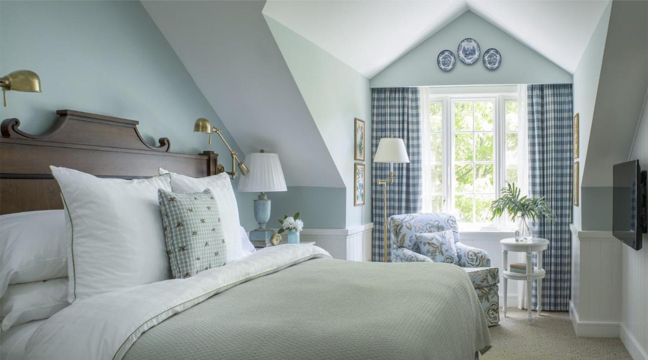 Superior King Suite at Woodstock Inn & Resort
