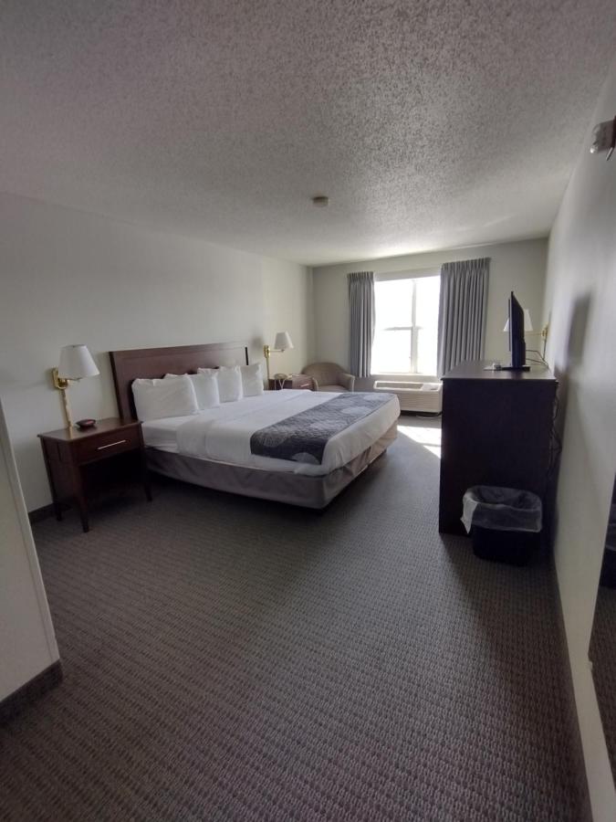 | Hastings Country Inn