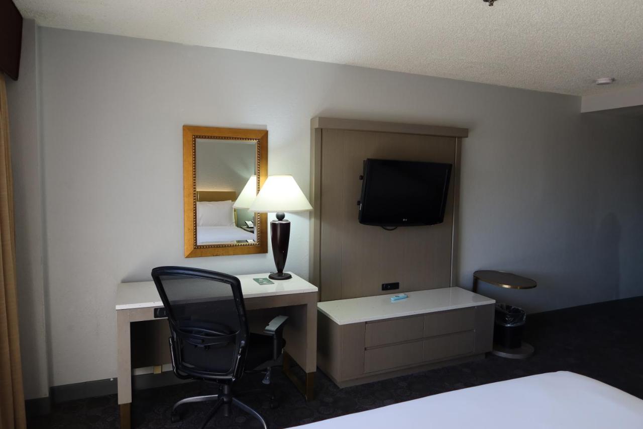 Standard Queen Room at GreenTree Hotel Phoenix West