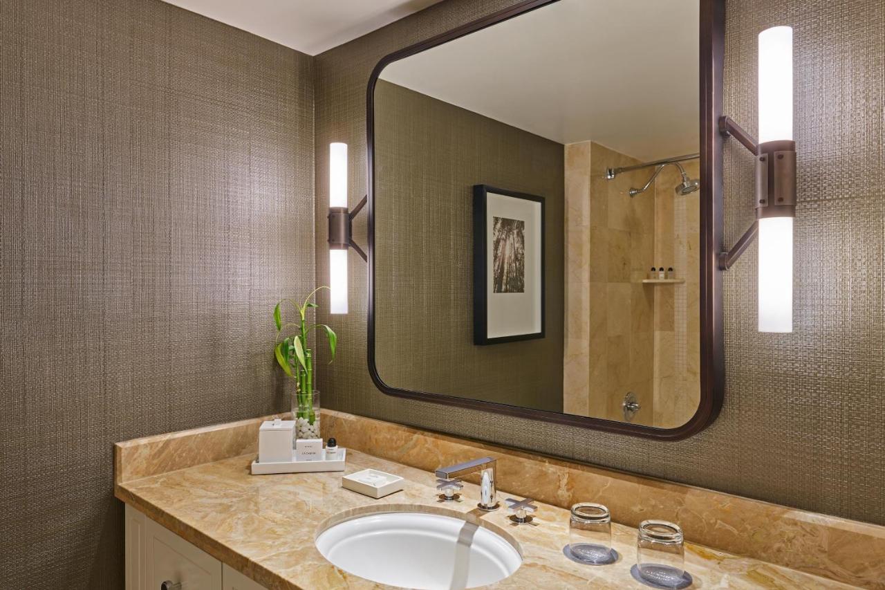 Club lounge access, Guest room, 2 Double at The Whitley, a Luxury Collection Hotel, Atlanta Buckhead