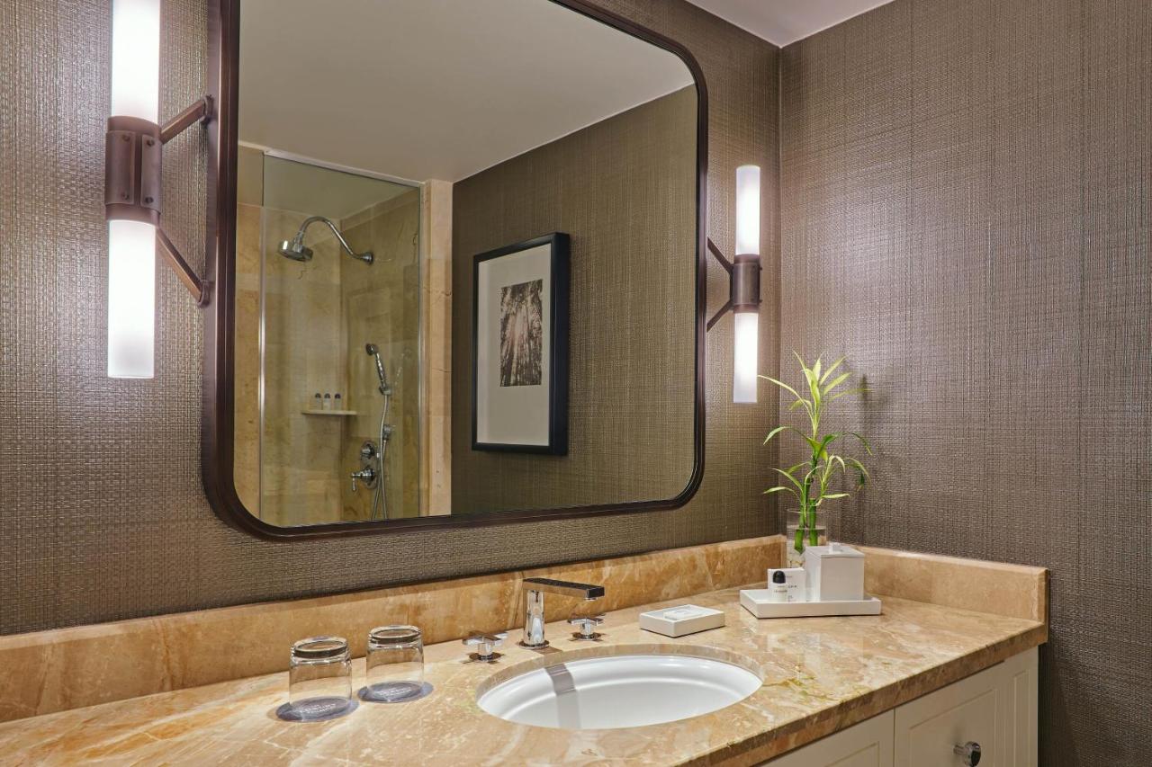 Club lounge access, Guest room, 2 Double at The Whitley, a Luxury Collection Hotel, Atlanta Buckhead